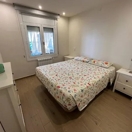 Apartamento En La Playa. Free Parking. Free Wifi L'Escala Exterior photo