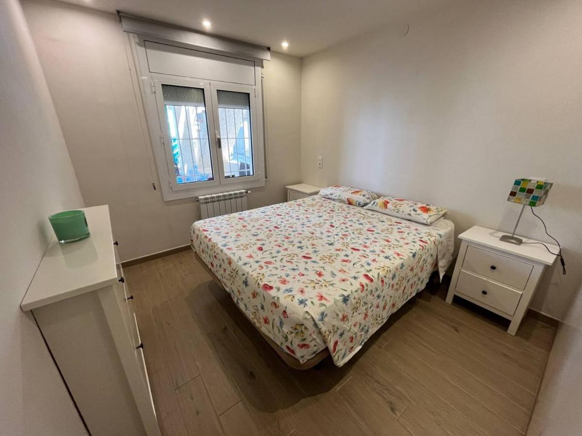 Apartment En La Playa. Free Parking. Free Wifi L'Escala