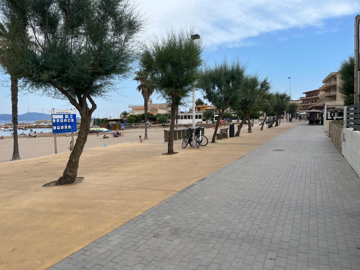 En La Playa. Free Parking. Free Wifi Apartment